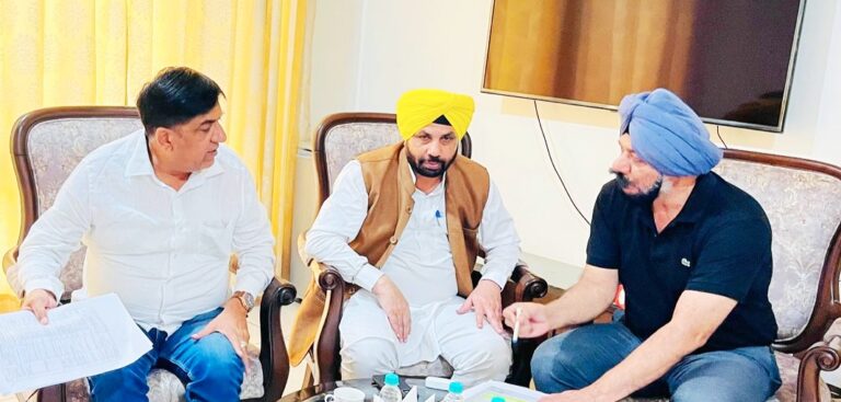 Meeting with ETO by JIMPA regarding new medical college to be built in Hoshiarpur