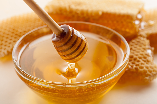 Benefits and Side Effects of Honey