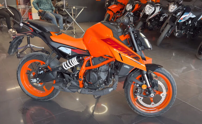 2024 KTM Duke 390