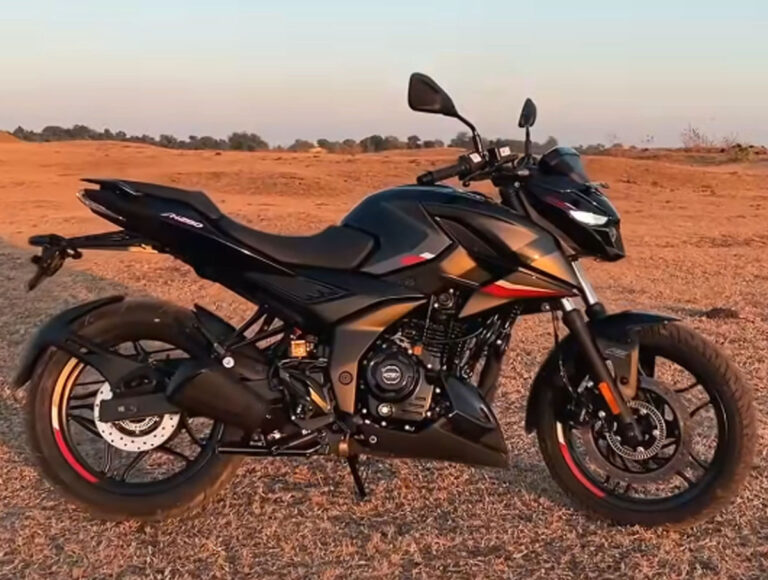 Bajaj Pulsar N250 on Road Price
