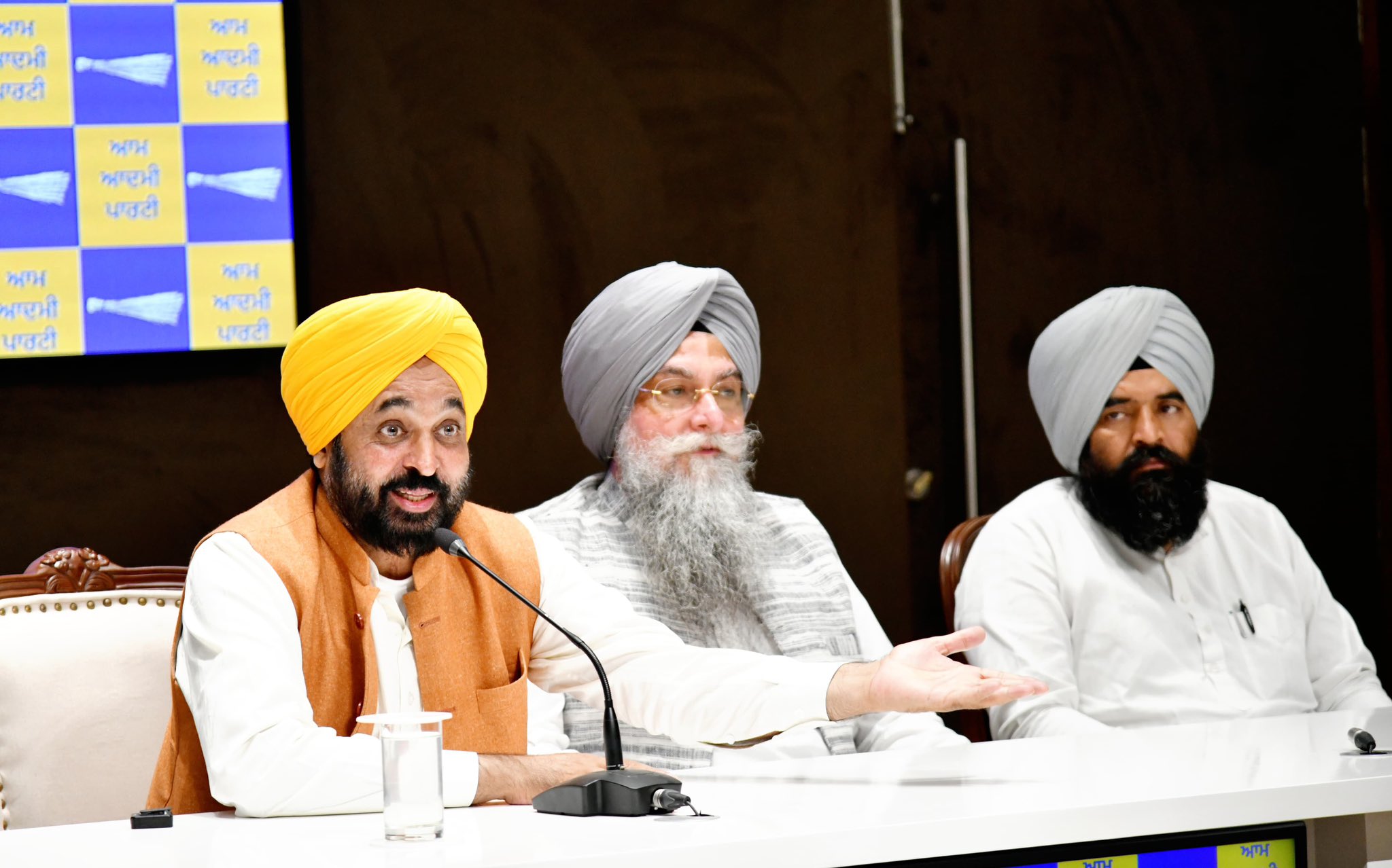 Bhagwant Mann Meeting with MLA of Punjab