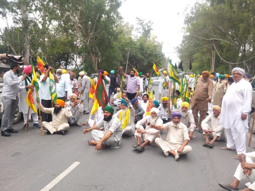 Farmer protest in Samana against Preneet Kaur