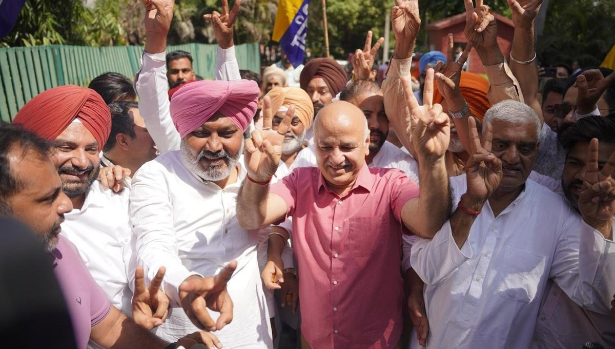 AAP Big Victory in Municipal Elections Now It's 2027 Turn Manish Sisodia