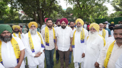 Punjab Politics Akali Dal and Congress leaders are joining the AAP
