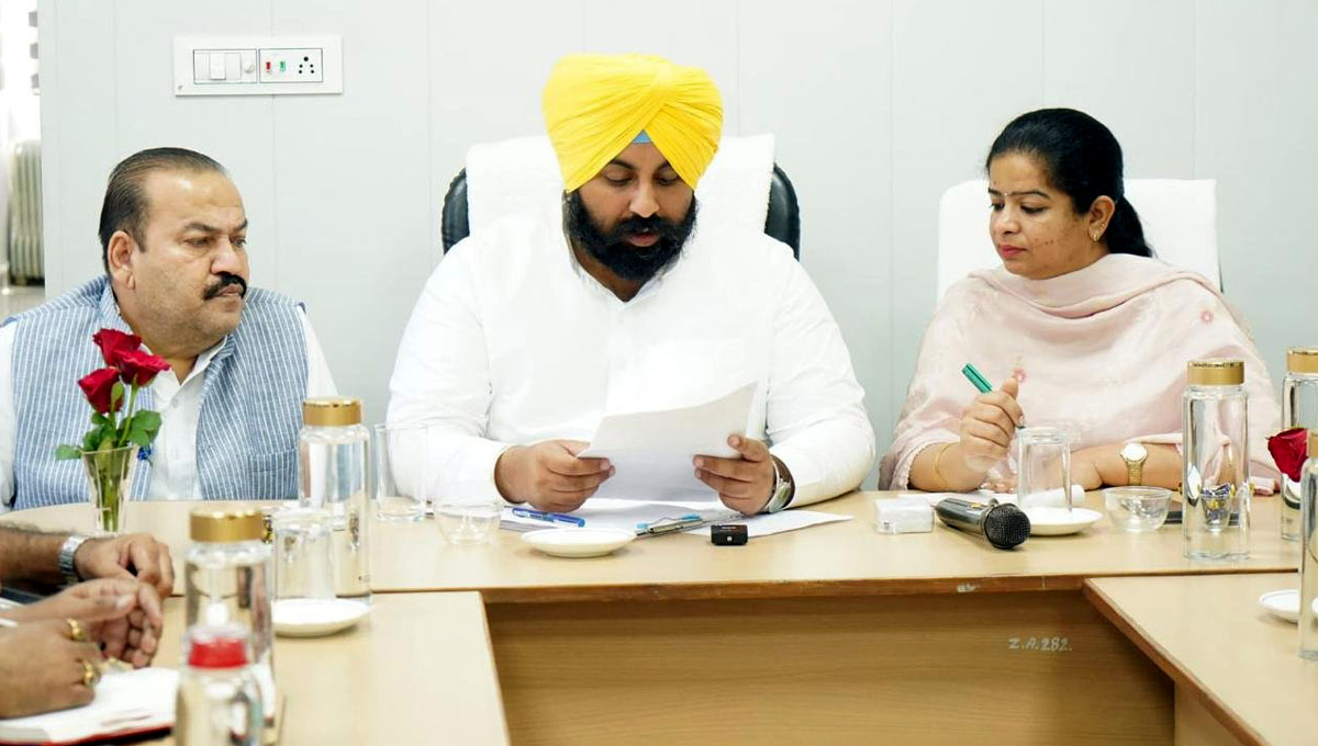 Ludhiana News Target to make the city pothole- and manhole-free by June 30