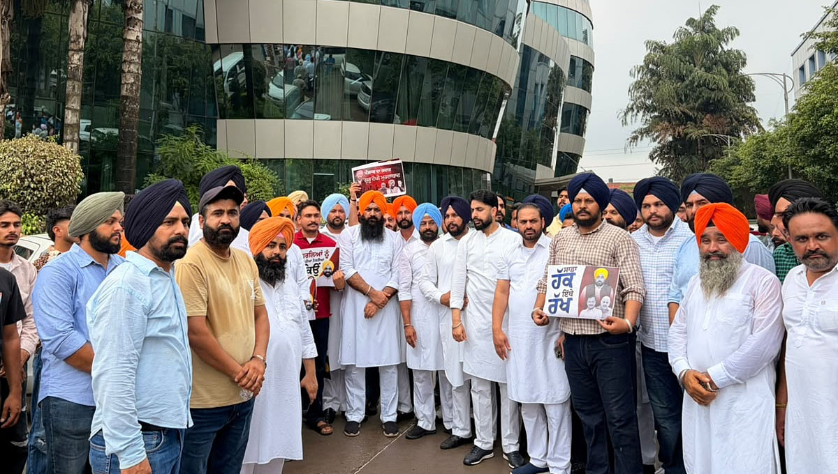 Akali Dal stages protest outside PSSSB, terms ETO recruitment a scam