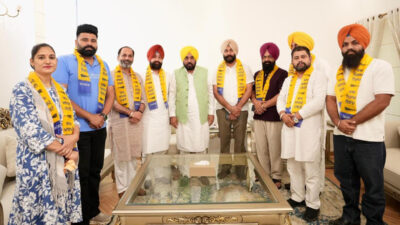 Major setback for Congress in Mukerian, several senior leaders join AAP