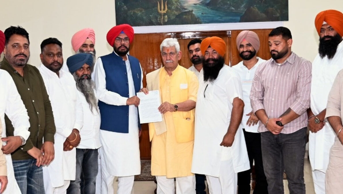 Dhaliwal ने जम्मू-कश्मीर के उप राज्यपाल से की मुलाकात