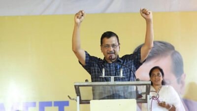 Kejriwal का हमला, बोले, सिर्फ आप लड़ रही हक की लड़ाई