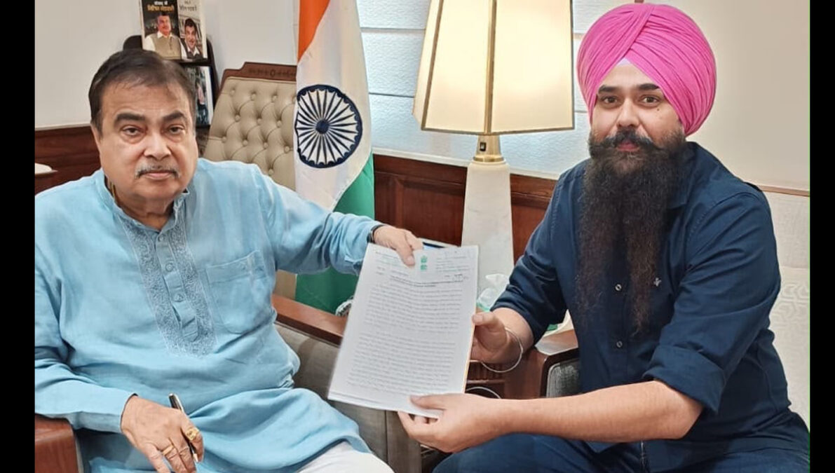 Malvinder Kang की राजमार्ग मंत्री नितिन गडकरी से मुलाकात