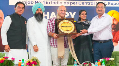 सरकारी स्कूलों के अध्यापक ही Education Revolution के असली नायक