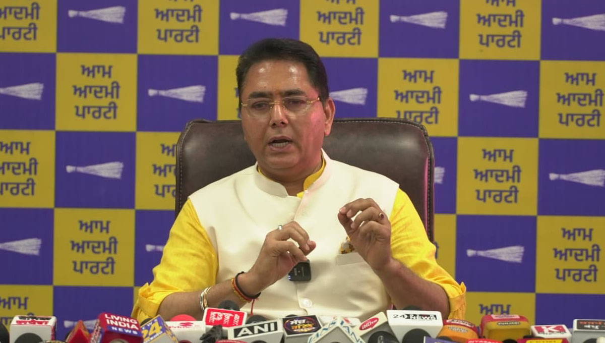 If the Congress comes to power, it will discontinue all subsidies Says Aman Arora