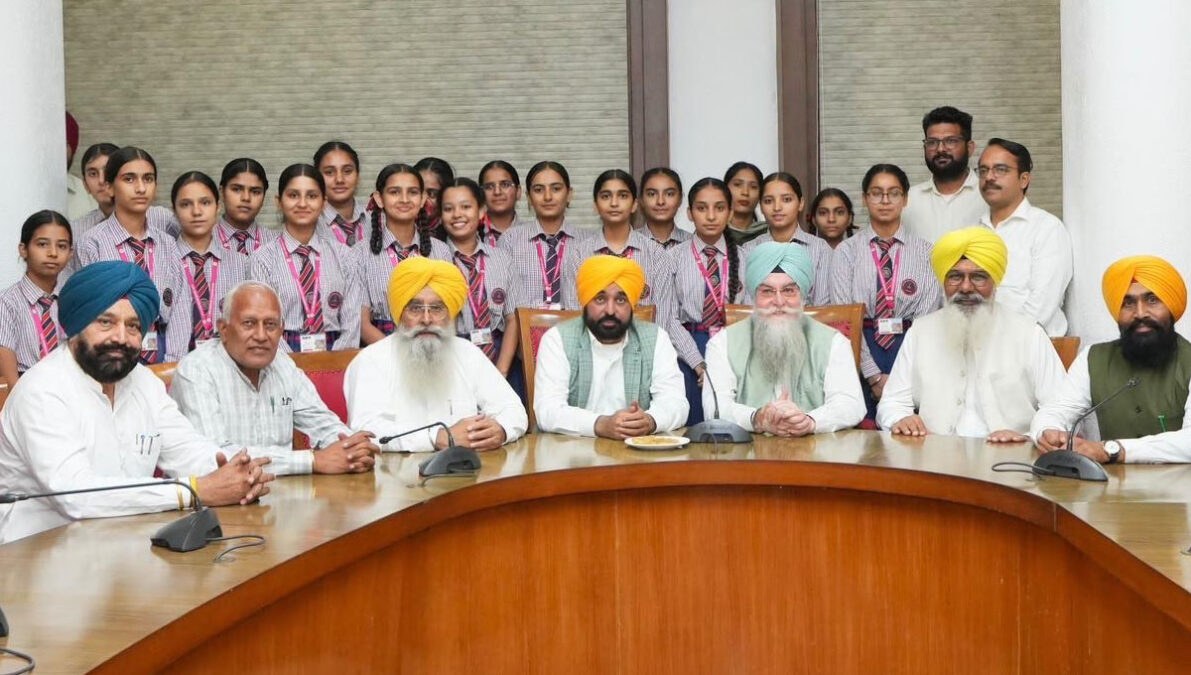 Punjab Legislative Assembly ने विद्यार्थियों के लिए खोले द्वार